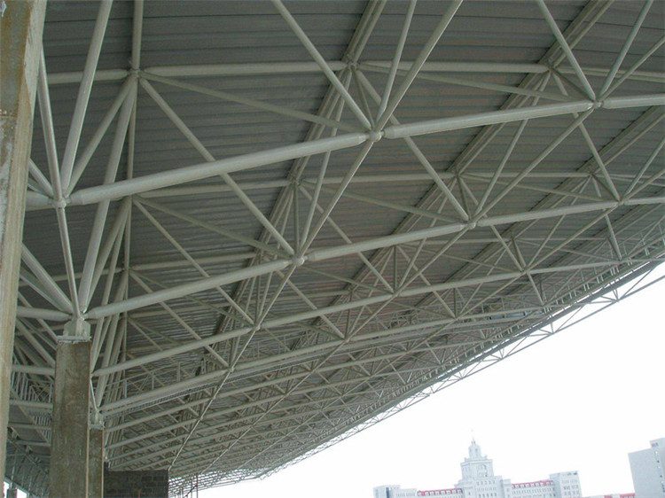 景洪学院体育场网架工程